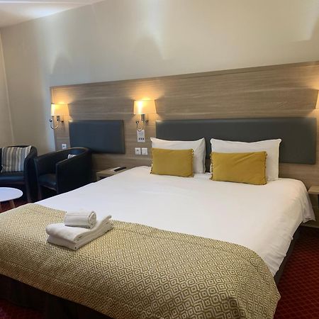 Brit Hotel Bleu Nuit แซ็งต์ ภายนอก รูปภาพ