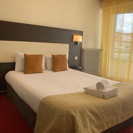 Brit Hotel Bleu Nuit แซ็งต์ ภายนอก รูปภาพ