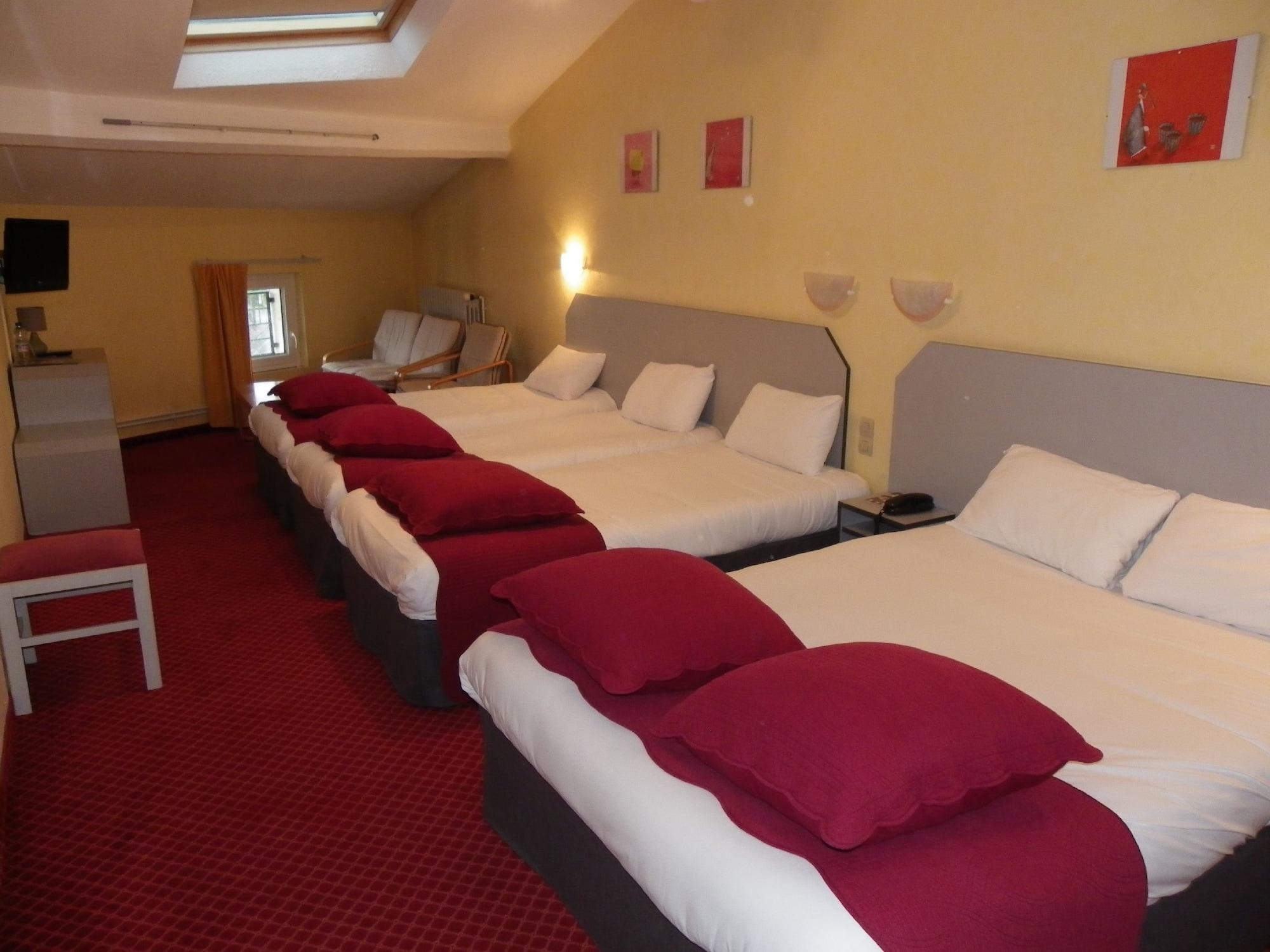 Brit Hotel Bleu Nuit แซ็งต์ ภายนอก รูปภาพ