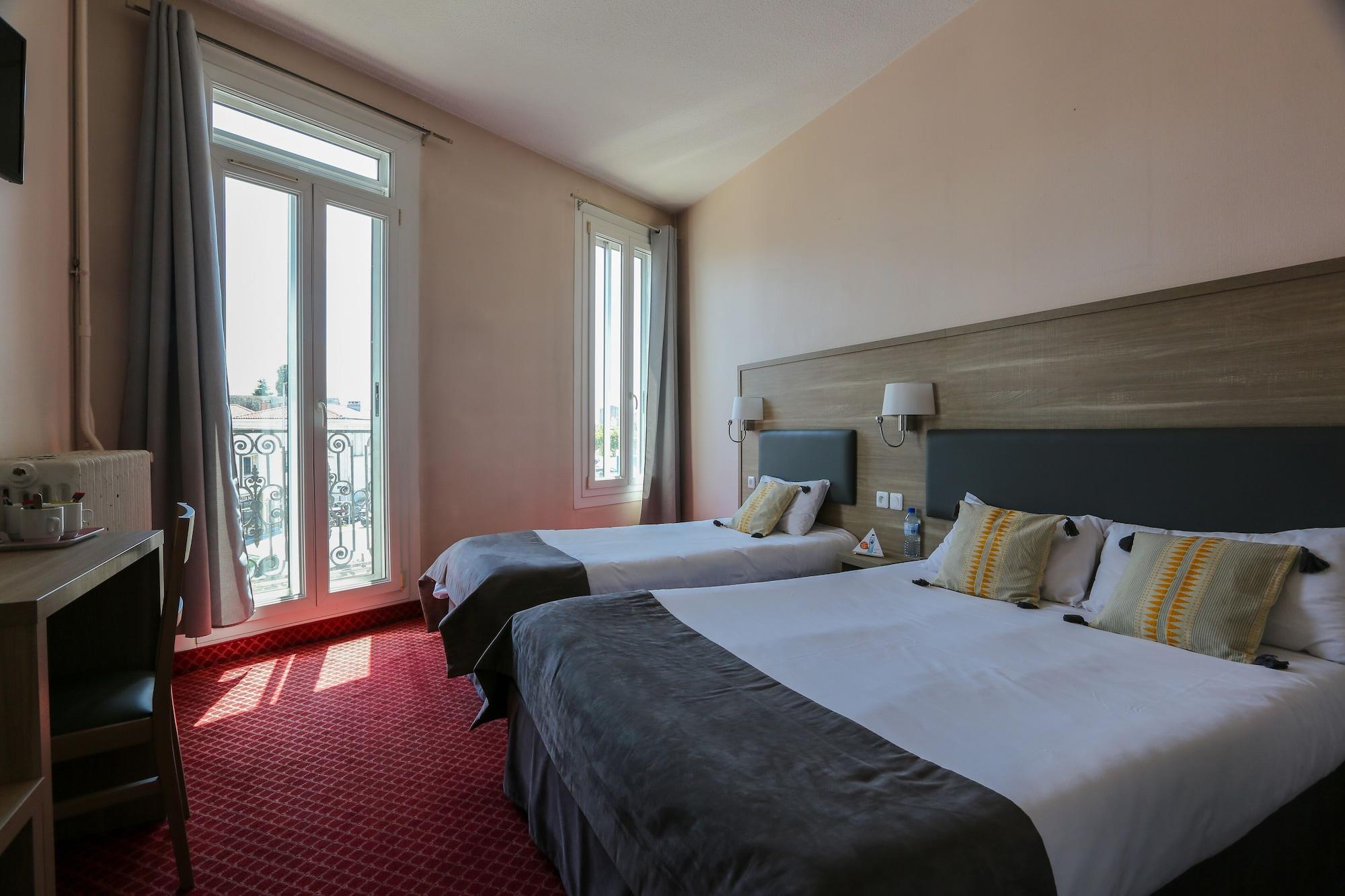 Brit Hotel Bleu Nuit แซ็งต์ ภายนอก รูปภาพ